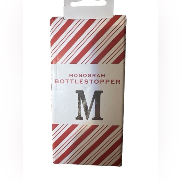 Monogrammed Letter M wine stopper new in‎ package Bottlestopper - Picture 2 of 3